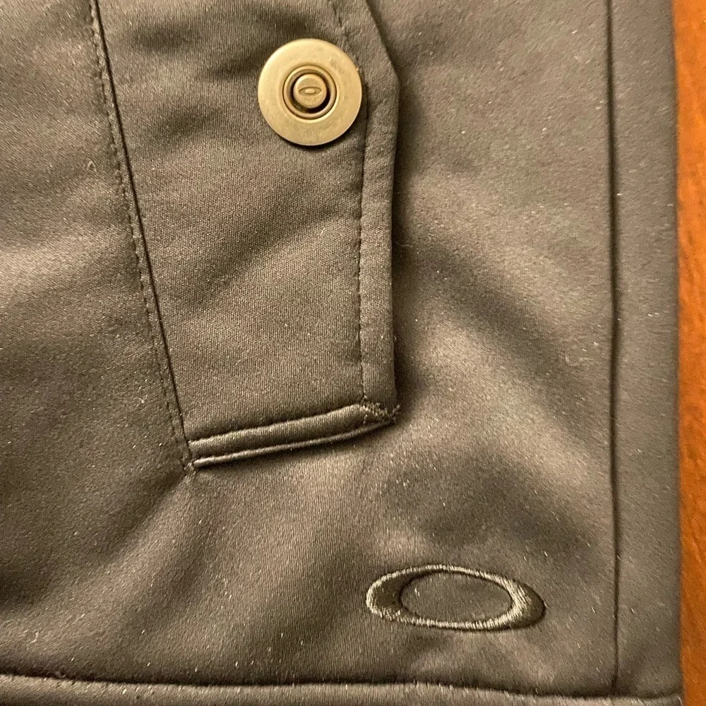 OAKLEY size small